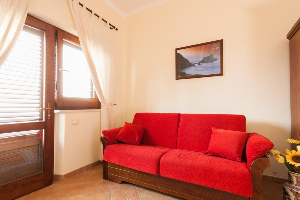 Casa Vacanze S. Marco Valderice Quarto foto